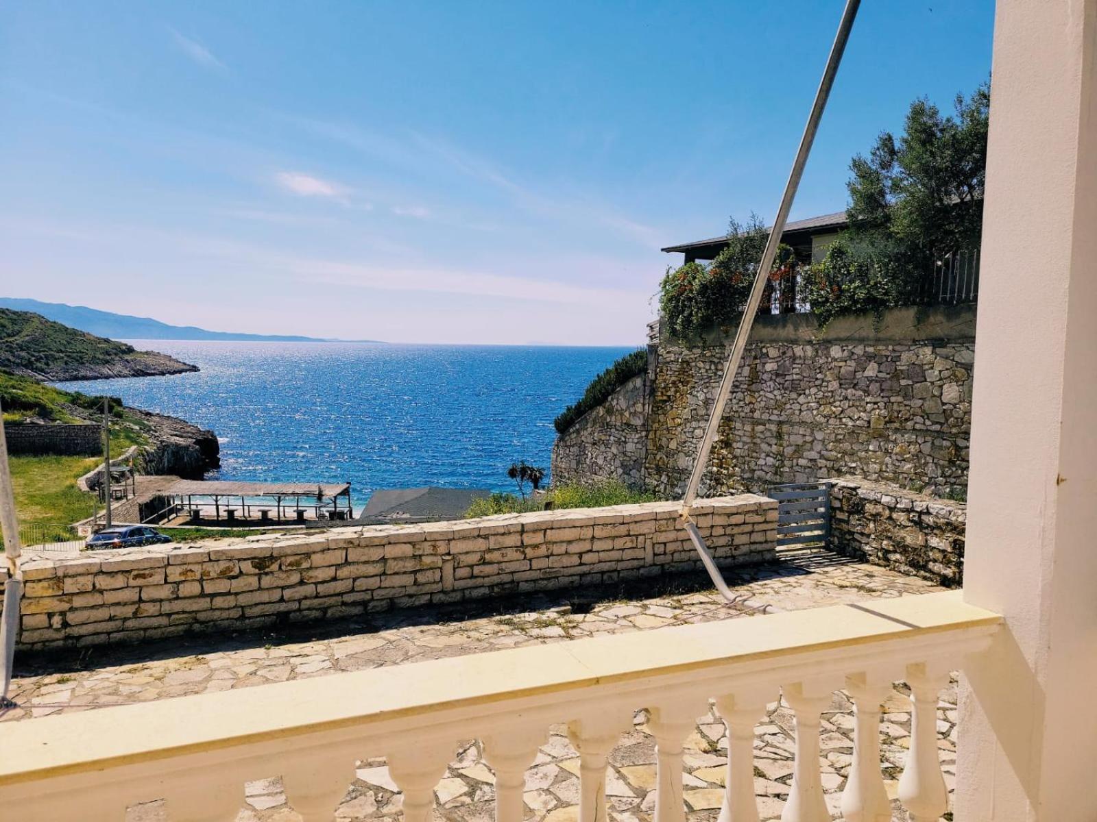 Junis Seaside Private Sarandë